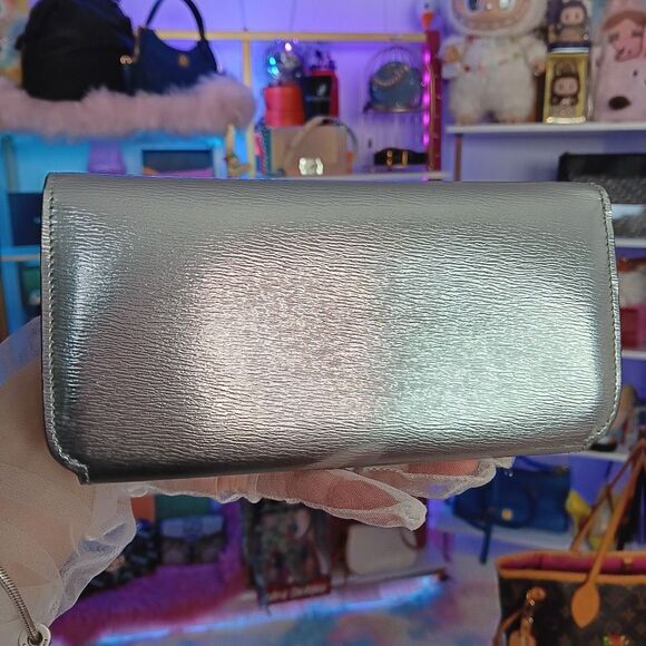 Balenciaga Chrome Silver Leather Large Size Bi-Fold Snap Wallet Men’s Women’s Fu - Picture 6 of 15